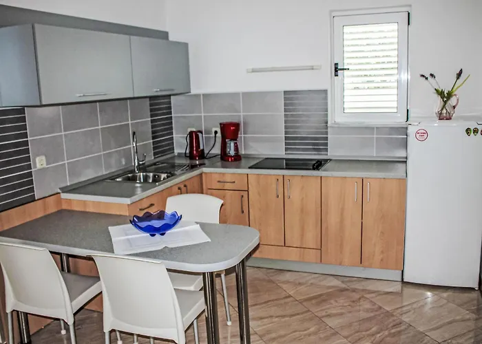 Silvia-2 By Interhome