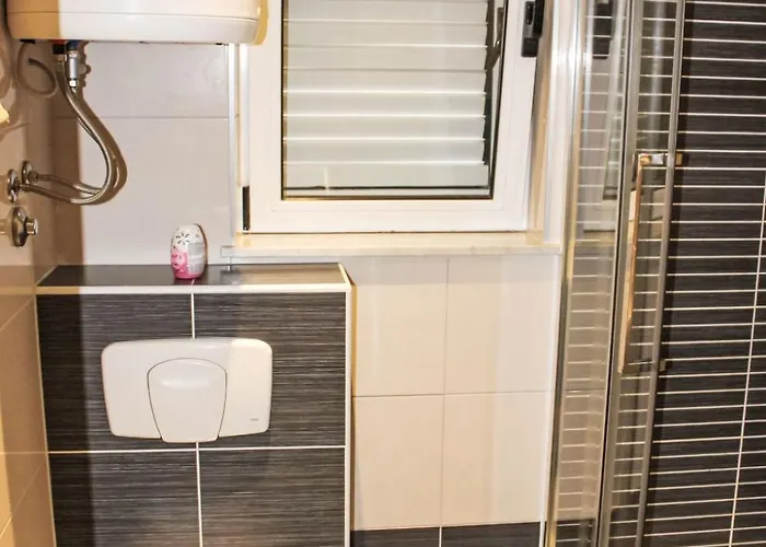 Daire Silvia-2 By Interhome Makarska