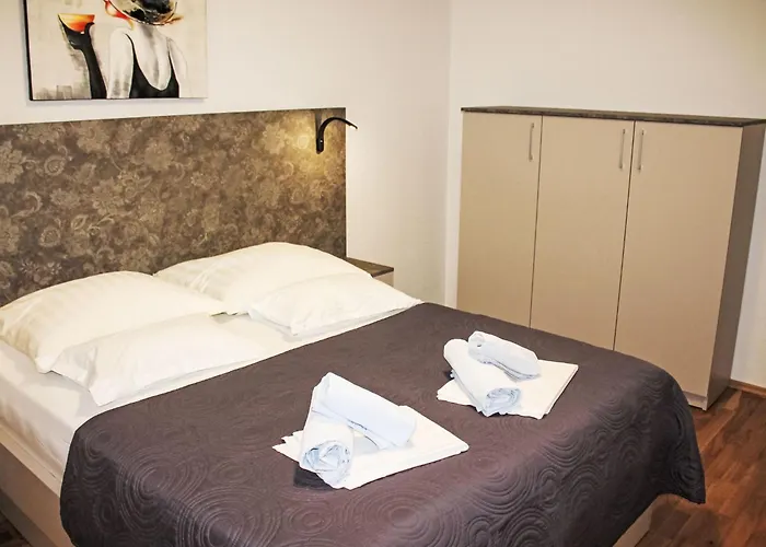 Silvia-2 By Interhome Daire Makarska