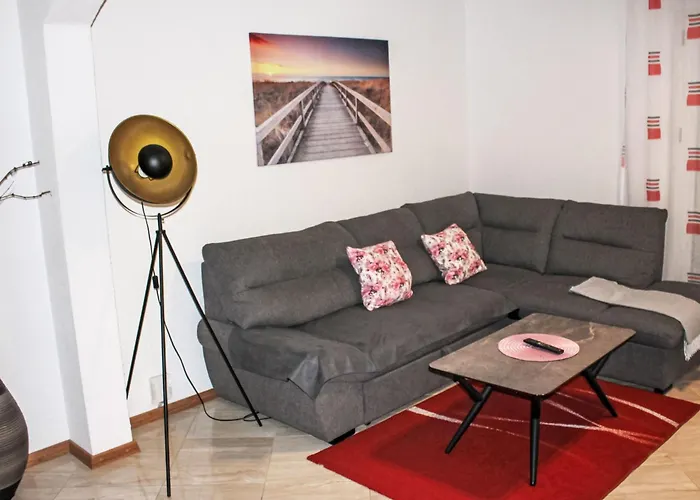 Silvia-2 By Interhome Daire