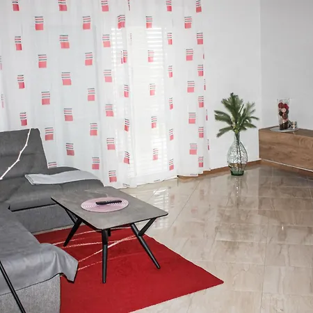 Silvia-2 By Interhome Apartmán